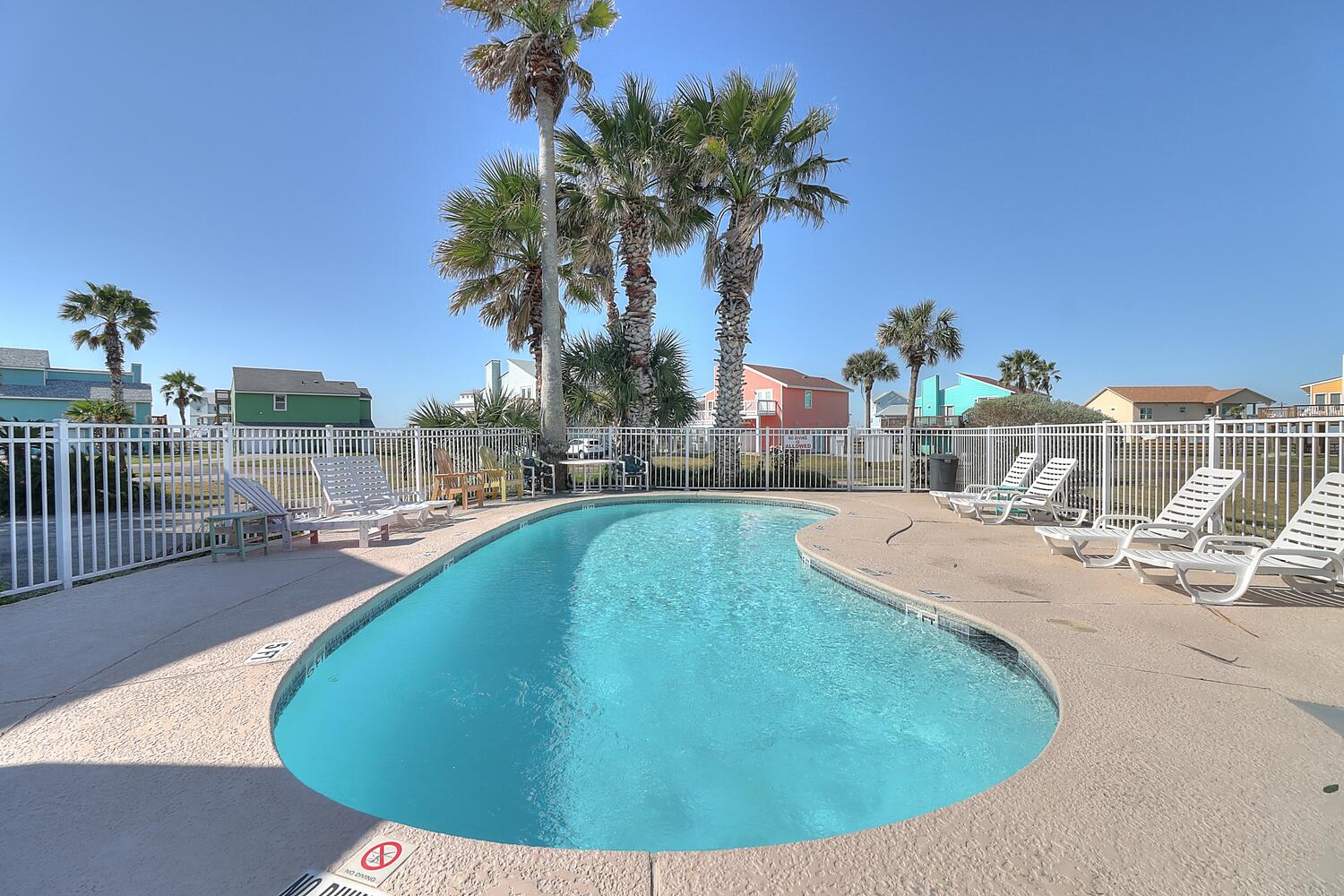 Resort Lost Colony Villas 